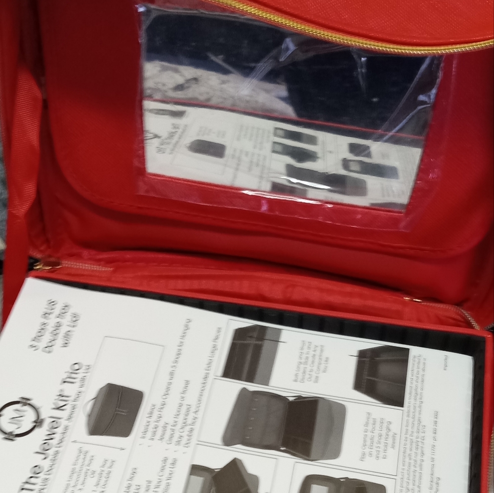Red Carry Case - Picture 4 of 12